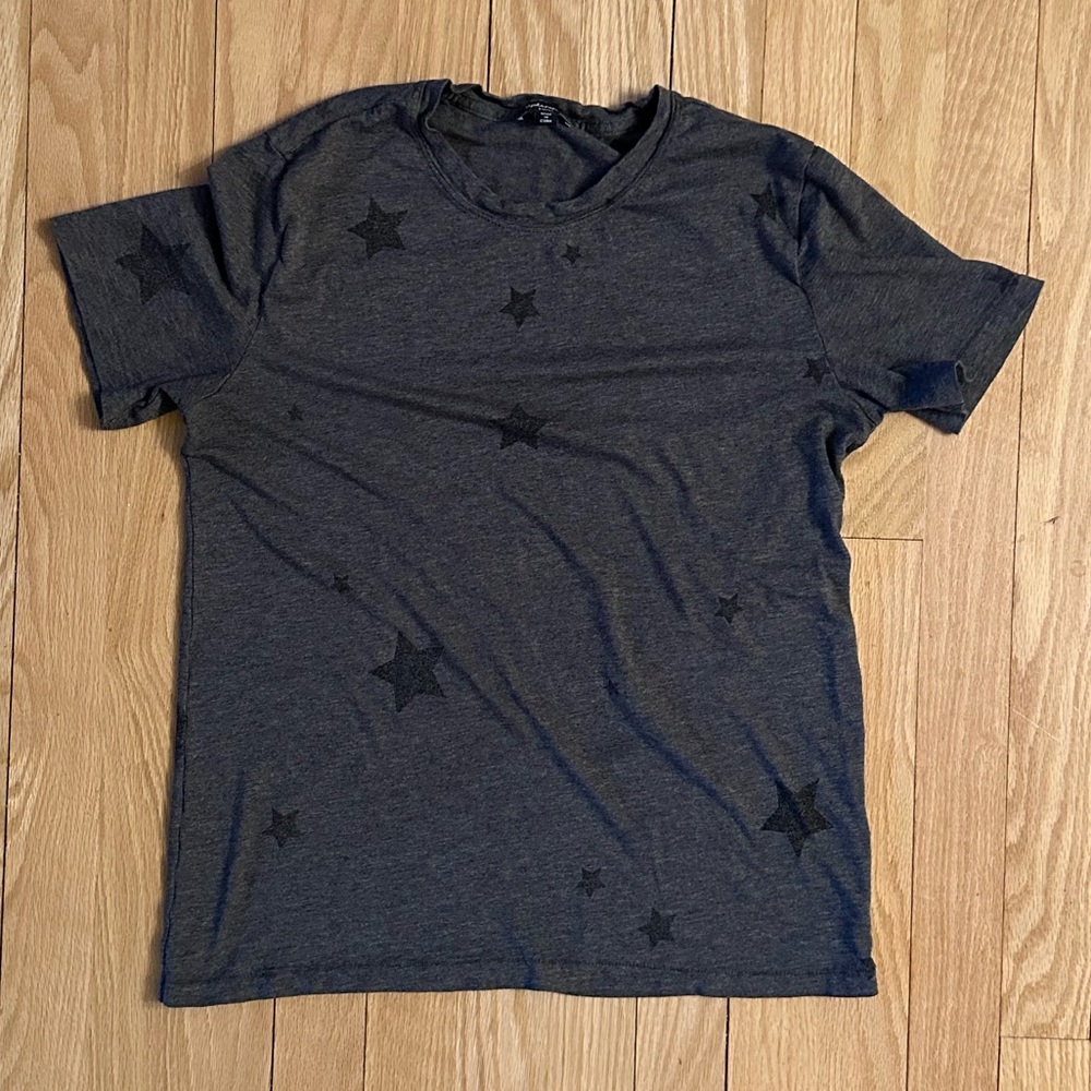 SPLENDID Charcoal Gray Star Short Sleeve Shirt, Size S